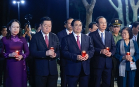 Art performance held to mark 50th anniversary of liberation of Con Dao island
