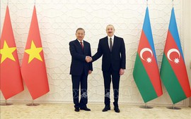 Viet Nam, Azerbaijan lift up bilateral ties to strategic partnership