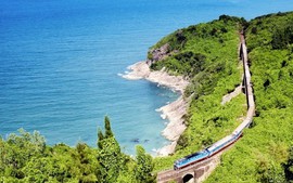 Viet Nam's North-South railway named world's most incredible train journey