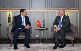 Prime Minister Pham Minh Chinh meets Jordanian King Abdullah II bin Al-Hussein in Nice
