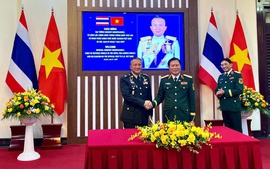 Defense cooperation is pillar of Viet Nam-Thailand ties