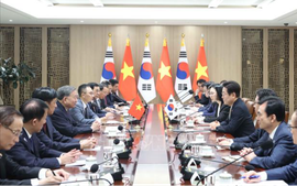 General Secretary To Lam holds summit meeting with South Korean President Lee Jae Myung