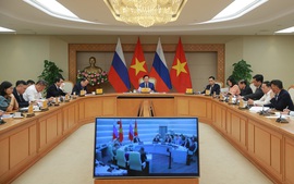 Viet Nam, Russia vow to continue boosting cooperation in economics, trade, education