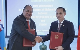 Viet Nam, Tuvalu establish diplomatic relations