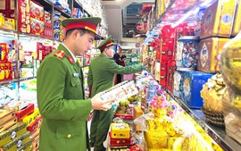 Viet Nam steps up grassroots crackdown on smuggling and counterfeit goods