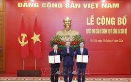 Le Minh Tri becomes Chairman of Central Commission for Home Affairs