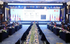 ASEAN issues joint declaration on cooperation in combating wanted criminals