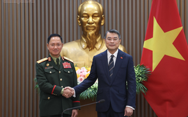 Prime Minister highlights defense cooperation as key pillar of Viet Nam–Laos ties