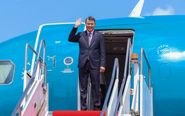 Prime Minister Le Minh Hung starts official visit to Laos
