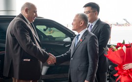 Jordanian House Speaker embarks on official visit to Viet Nam