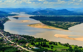 Environment minister leads Viet Nam Mekong River Committee