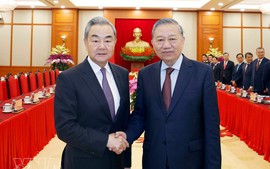 Party chief hosts Chinese ministers of foreign affairs, national defense, public security