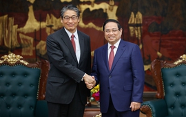 Gov’t chief meets foreign ambassadors to seek support for energy security