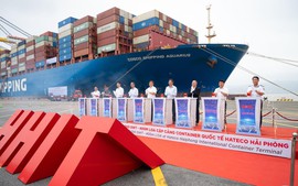 Hateco terminal welcomes mega-vessel cosco shipping aquarius - historic milestone for Hai Phong Port