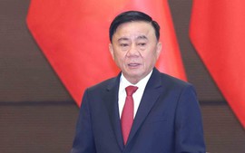 Politburo member Tran Cam Tu starts official visits to Laos, Cambodia