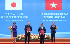 Viet Nam, Japan exchange six cooperation agreements