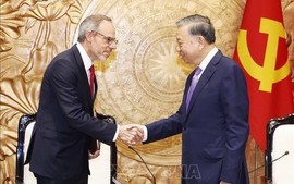 Viet Nam has potential to become leading country in region in technology: Amazon Senior Vice President
