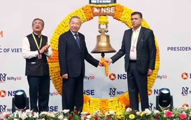 Top leader visits National Stock Exchange of India