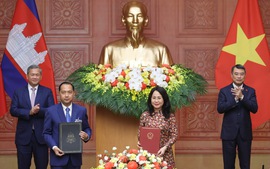Prime Minister Le Minh Hung holds summit meeting with Cambodian counterpart Hun Manet