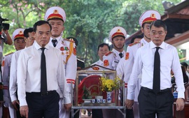 Prime Minister demands all-round efforts to search for remains of martyrs