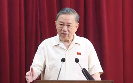 Top leader urges Ha Noi to develop rapidly with quality, identity and livability