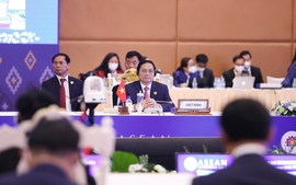 范明正总理出席第41次东盟峰会 就国际和地区问题发表重要讲话