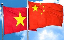 政府常务副总理范平明批准签署越南中国政府间关于经济技术合作的无偿援助协定