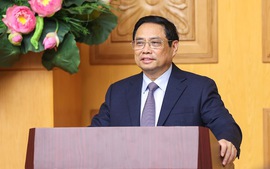 范明正总理与在越南投资的韩国企业代表对话