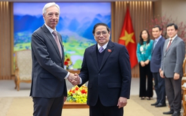 越南政府总理范明正会见葡萄牙外长若昂&#183;戈麦斯&#183;克拉维尼奥