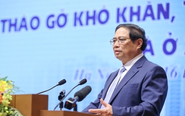 越南政府总理范明正主持召开消除困难 促进保障性住房发展会议