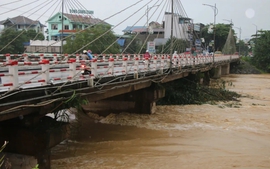 着力防范和抗击北部地区洪涝、洪山及山体滑坡灾害