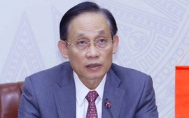 越南外交部长黎怀忠与马来西亚外交部长通电话