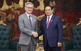 范明政总理会见老挝外交部长