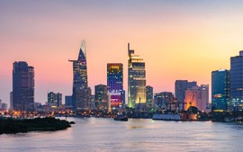 胡志明市努力实现2025年经济增速8.5%的目标