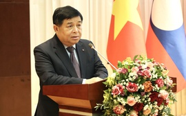 越老投资合作力争实现双边贸易额达50亿美元的目标