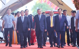越南庆祝八月革命和国庆80周年  全国250个项目开工和竣工仪式同时举行