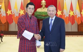 越共中央总书记苏林会见不丹国王吉格梅