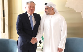 阮和平副总理希望ADGM呼吁国际投资者对越南投资