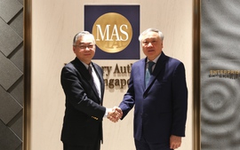 新加坡愿与越南分享国际金融中心运行经验