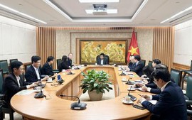 越南政府副总理阮志勇会见韩国科技巨头企业负责人