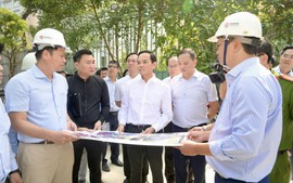 发扬智慧、团结和创新精神 为胡志明市新时代发展奠定基础