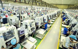 世行：人工智能相关的高技术投资和出口带动越南经济加速