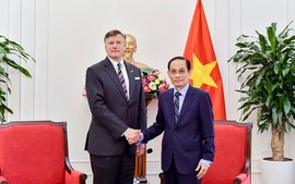 越南与美国促进平衡、可持续经贸关系