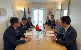 越南与法国深化防务合作