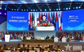 越南政府副总理、国防部长潘文江出席北京香山论坛并发表演讲