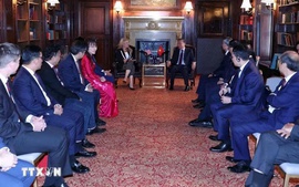 越共中央总书记、国家主席苏林会见美国各大集团领导