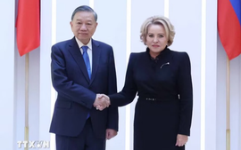 越共中央总书记、国家主席苏林会见俄罗斯联邦委员会主席瓦莲京娜·马特维延科