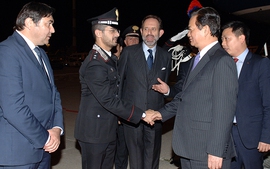 Thủ tướng Nguyễn Tấn Dũng tới Italy