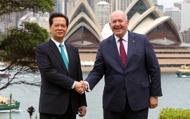 Thủ tướng hội kiến Toàn quyền Australia, thăm bang New South Wales 