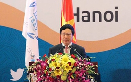 Phó Thủ tướng giới thiệu tổng quan chính sách đối ngoại của Việt Nam